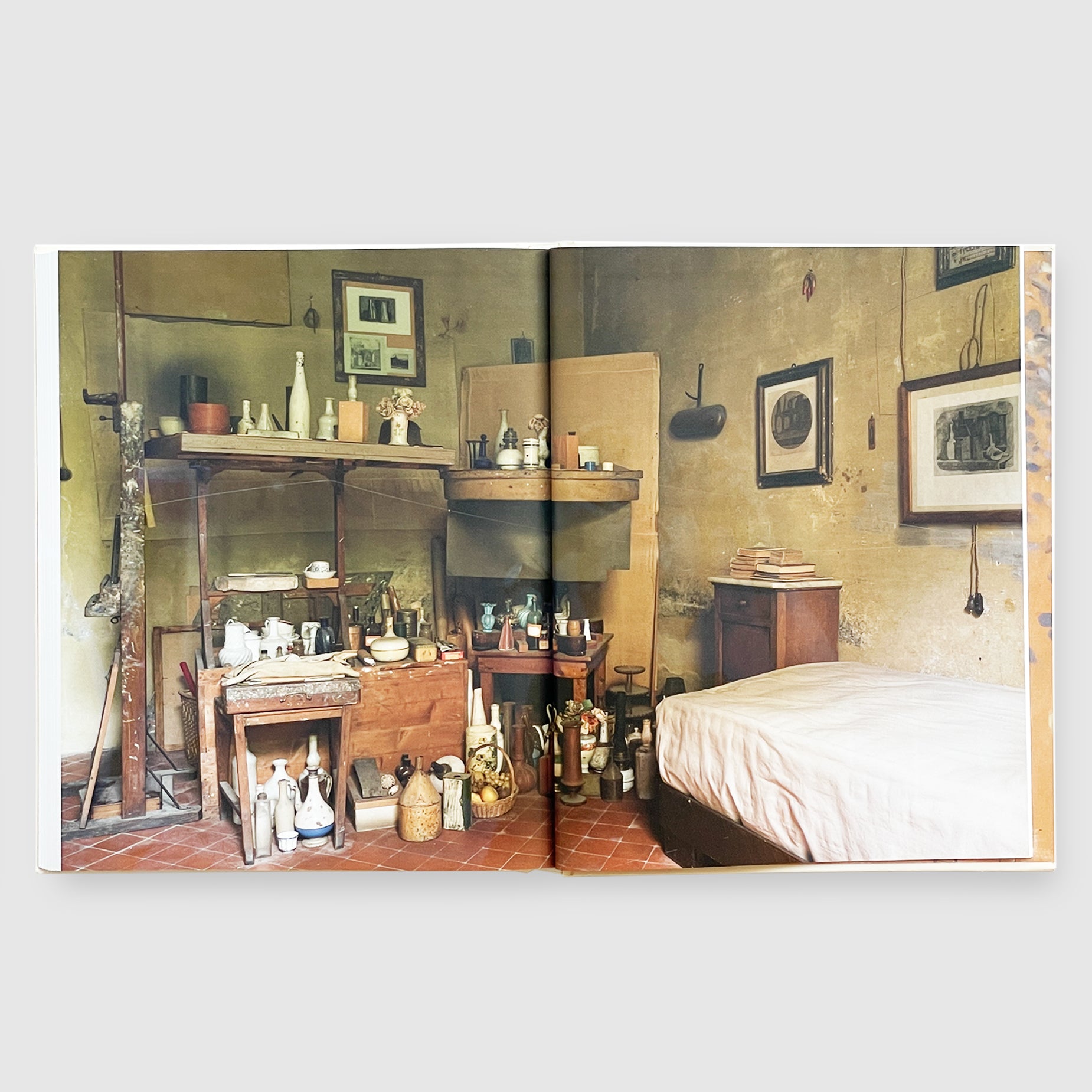 Joel Meyerowitz | Morandi's Objects: The Complete Archive of Casa Joel Meyerowitz | Morandi's Objects: The Complete Archive of Casa