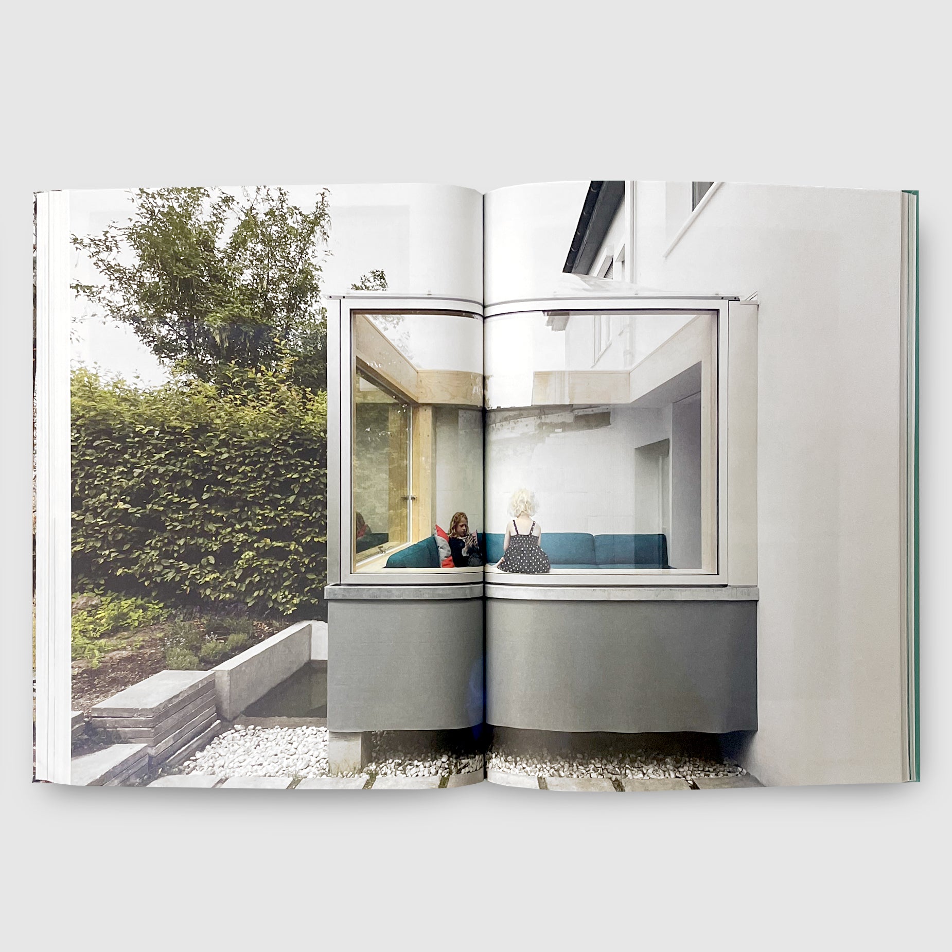2G 75 Amunt 建築作品集 2G 75: AMUNT | Post Architecture Books